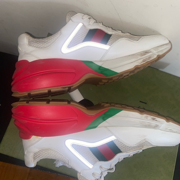 Gucci - Picture 2 of 5